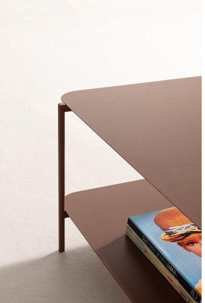 Metalowy stolik w kolorze terakoty 58x90 cm Beatrix – MOME