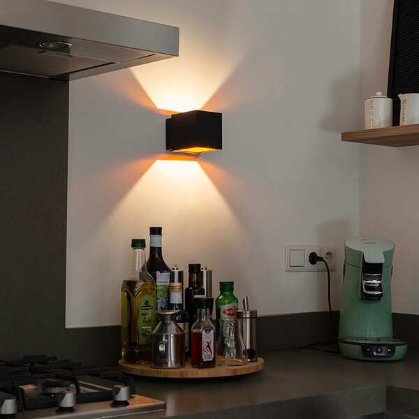 Designerska lampa ścienna czarna/złota z LED - Caja