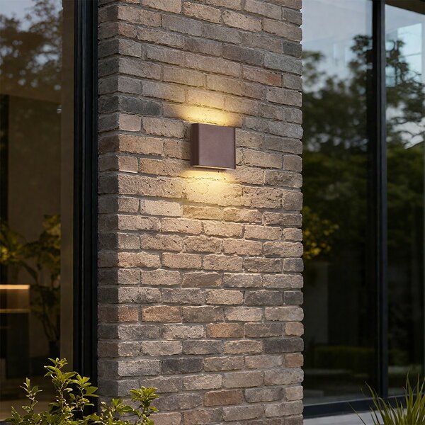 Nowoczesna lampa ścienna zewnętrzna rdzawo-brązowa 11,5 cm z LED IP65 - Batt