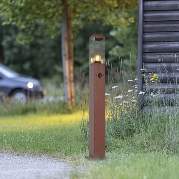 Lampa zewnętrzna rdzawobrązowa z przezroczystym szkłem 80 cm IP44 z gniazdem i czujnikiem ruchu - Malios