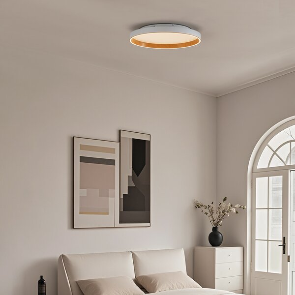 Designerska lampa sufitowa biała z drewnem 60 cm z LED z 3-stopniowym przełącznikiem - Ingo
