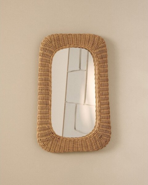 Lustro ścienne z rattanową ramą 38x59 cm Zilna – Kave Home