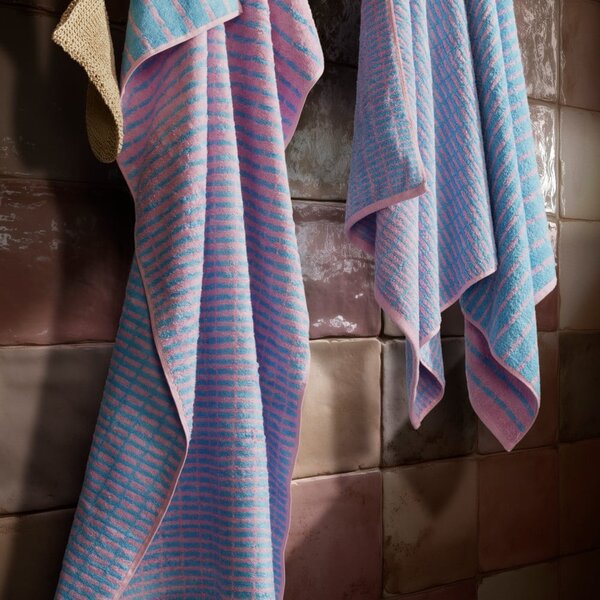 Niebieski/różowy ręcznik z mieszanki bambusa frotte 50x100 cm Nuance – JUNA