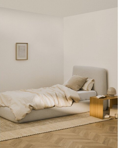 Beżowe tapicerowane łóżko jednoosobowe bez stelaża 90x200 cm Martina – Kave Home