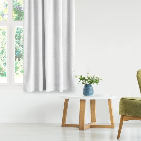 Biała aksamitna zasłona częściowo zaciemniająca (dimout) 140x270 cm Eyelets – Restilo