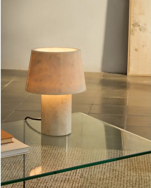 Marmurowa lampa stołowa w kolorze kości słoniowej z marmurowym kloszem (wysokość 27 cm) Alaro – Kave Home