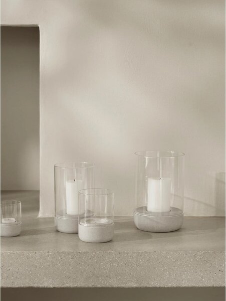 Szklany świecznik na świeczkę typu tealight Calma – Blomus