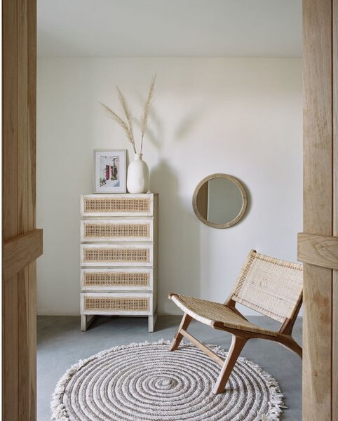 Fotel z plecionką w naturalnym kolorze Beida – Kave Home