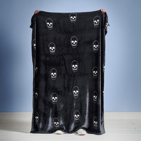Ciemnoszary koc dziecięcy z mikropluszu 130x170 cm Skulls – Catherine Lansfield