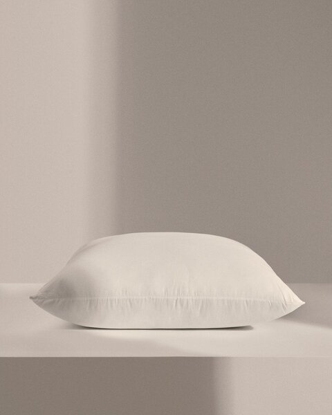 Poduszka 70x70 cm Fluff – Kave Home