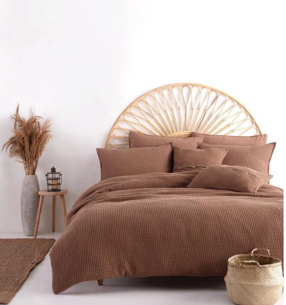 Brązowa pościel dwuosobowa z bawełny renforcé 240x220 cm Waffle Striped – Mila Home Luxury