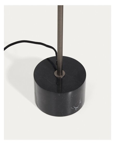Czarna lampa stojąca (wysokość 121 cm) Lynor – Kave Home