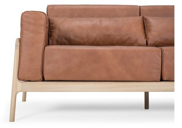Karmelowa sofa z bawolej skóry z konstrukcją z litego drewna dębowego Gazzda Fawn, 180 cm