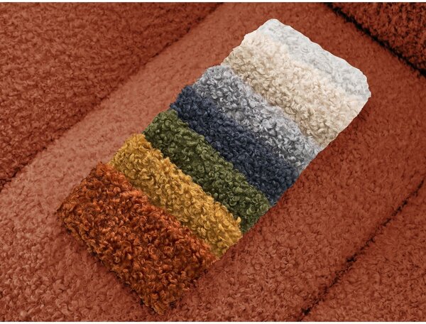 Ceglasta sofa z materiału bouclé 232 cm Hippolyte – Bobochic Paris