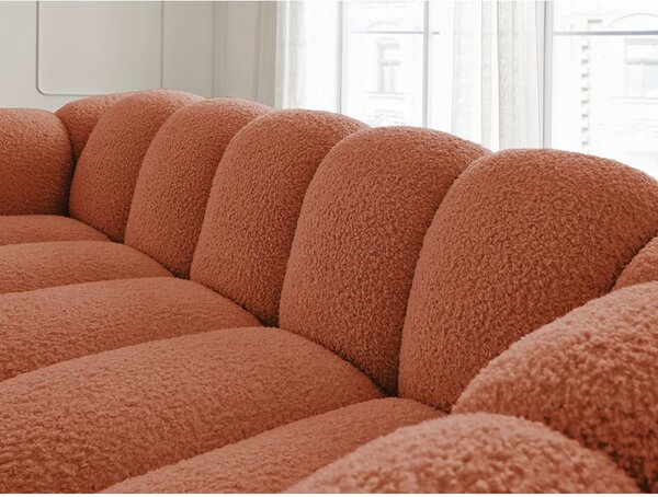 Ceglasta sofa z materiału bouclé 232 cm Hippolyte – Bobochic Paris