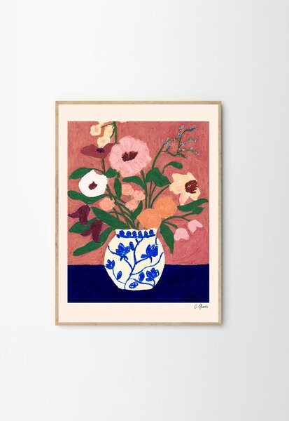 Plakat 30x40 cm Flowers on Blue Table – Carla Llanos – The Poster Club