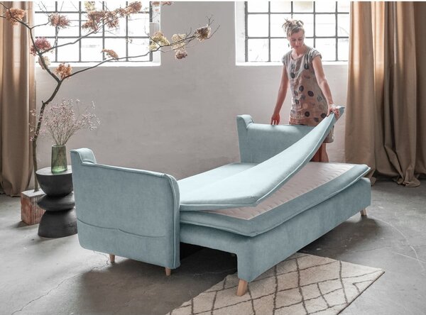 Jasnoniebieska aksamitna rozkładana sofa 225 cm Charming Charlie – Miuform