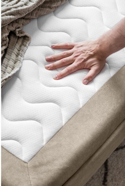 Beżowa aksamitna rozkładana sofa 225 cm Charming Charlie – Miuform