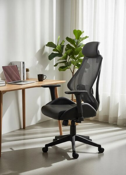 Ergonomiczny czarny fotel obrotowy z regulacją oparcia i zagłówkiem D8-W52