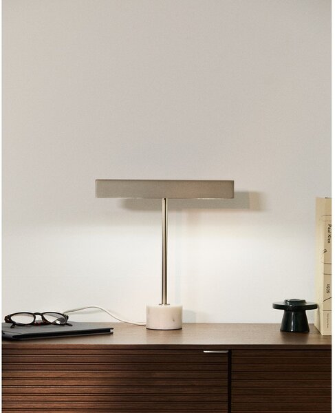 Metalowa lampa stołowa w kolorze srebra (wysokość 32,5 cm) Lynor – Kave Home