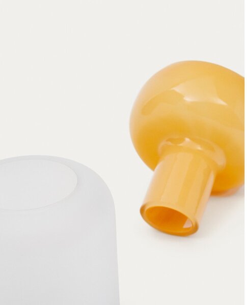 Żółty szklany wazon (wysokość 30,5 cm) Kelse – Kave Home