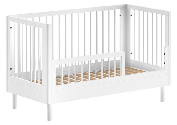 Białe łóżeczko z litego drewna bukowego 70x140 cm Forrest – Vipack