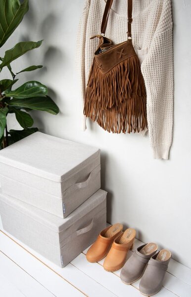Beżowy tekstylny pojemnik z pokrywką 40x30x22 cm Soft Storage – Bigso