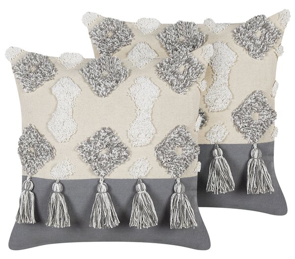 Poduszki dekoracyjne bawełniane frędzle wypełnienie biało-szara Alocasia Beliani