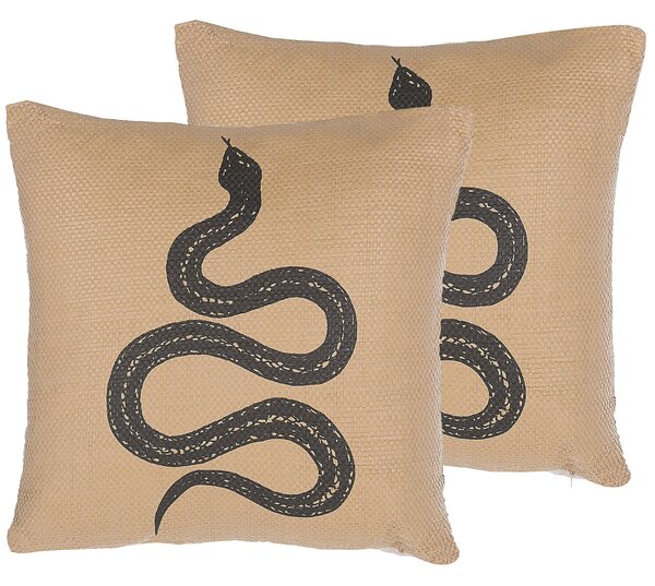 Zestaw 2 dekoracyjnych poduszek 45 x 45 cm z nadrukiem węża beżowe Manora Beliani