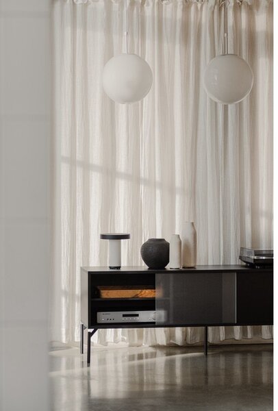 Czarna szafka pod TV 160x60x42 cm Met – noo.ma