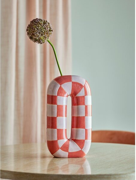 Łososiowo-kremowy ceramiczny ręcznie malowany wazon (wysokość 32 cm) Mae – Bloomingville