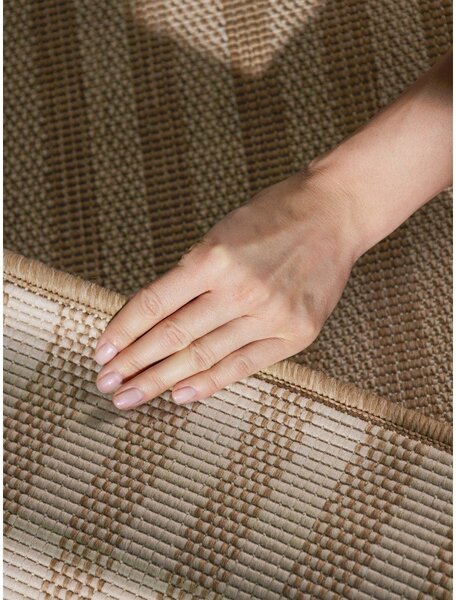Kremowo-naturalny dywan odpowiedni na zewnątrz 120x170 cm Haringey Linley – Ted Baker