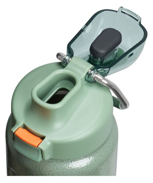 Zielona podróżna butelka ze stali nierdzewnej 700 ml Wellspring Bottle Hammertone Green – Stanley