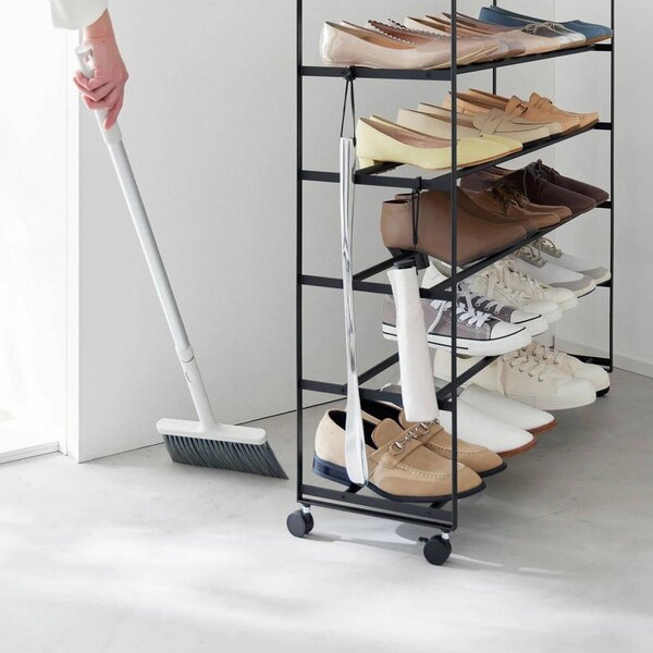 Czarny metalowy regał na buty 90,5x87x26 cm Tower – YAMAZAKI