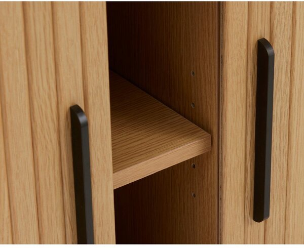 Komoda w dekorze dębu z drzwiami przesuwnymi w naturalnym kolorze 120x76x45 cm Nola – Unique Furniture