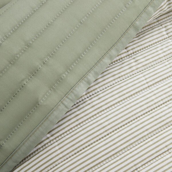 Zielona narzuta pikowana 220x230 cm Stripe – Catherine Lansfield