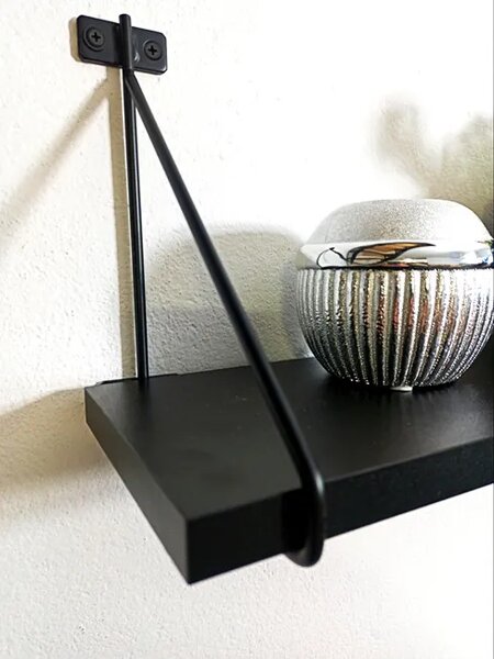 Czarne półki wiszące w stylu loft W4-N89