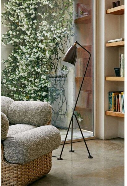Lampa Podłogowa GUBI, brąz rdzawy, salon, metal