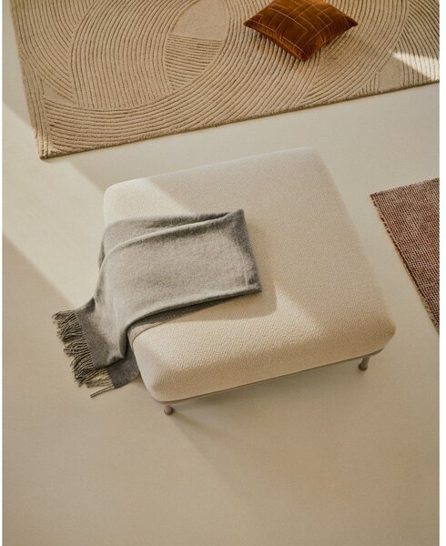 Beżowy podnóżek z materiału bouclé Aurum – Kave Home