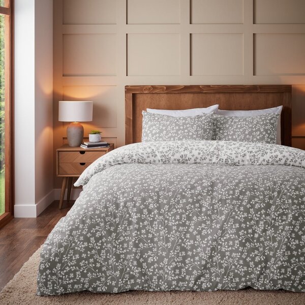 Szara flanelowa pościel dwuosobowa 230x220 cm Grace Floral Leaf – Catherine Lansfield