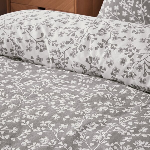 Szara flanelowa pościel dwuosobowa 230x220 cm Grace Floral Leaf – Catherine Lansfield