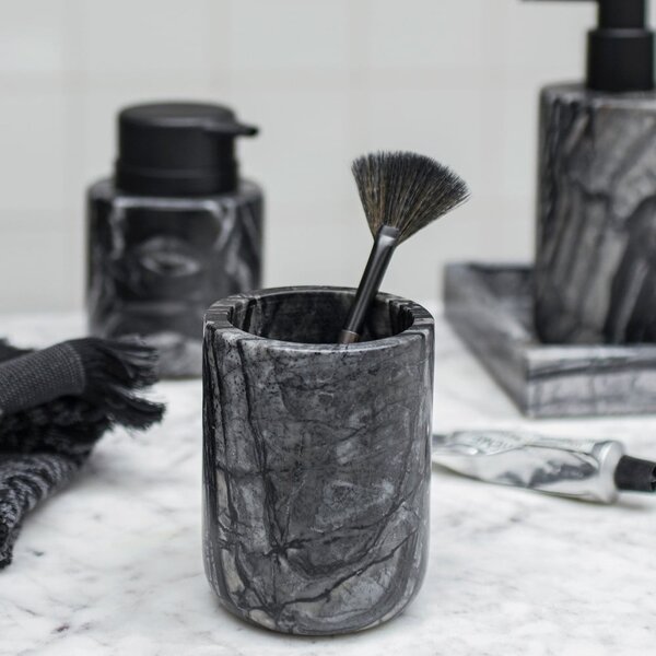 Czarny marmurowy kubek na szczoteczki do zębów Marble – Mette Ditmer Denmark