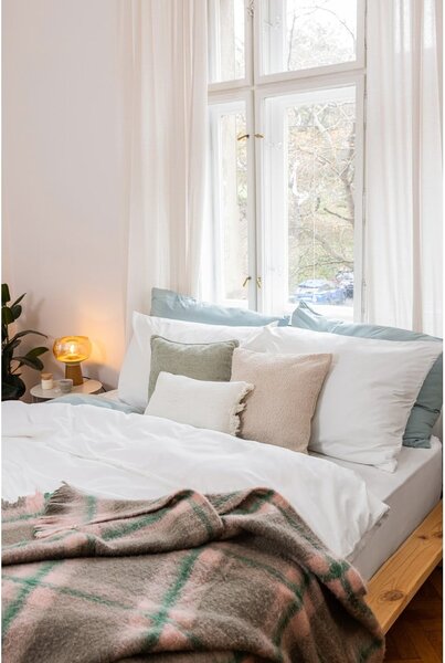 Biała pościel jednoosobowa z mikrosatyny 140x200 cm Basic – Bonami Essentials