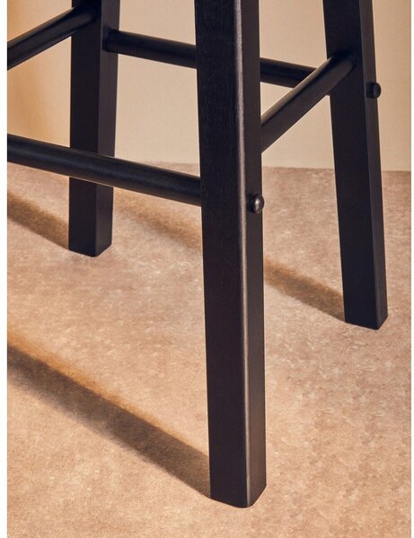 Czarny/w naturalnym kolorze hoker z litego drewna kauczukowego (wysokość siedziska 74 cm) Chester – Premier Housewares