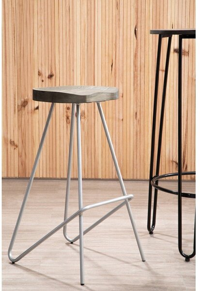 Hoker z litego drewna wiązu w kolorze srebra/w naturalnym kolorze (wysokość siedziska 78 cm) District – Premier Housewares