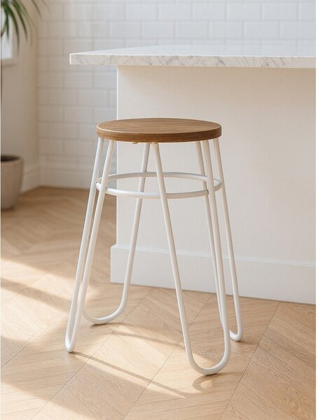 Szary/w naturalnym kolorze stołek z litego drewna wiązu District – Premier Housewares