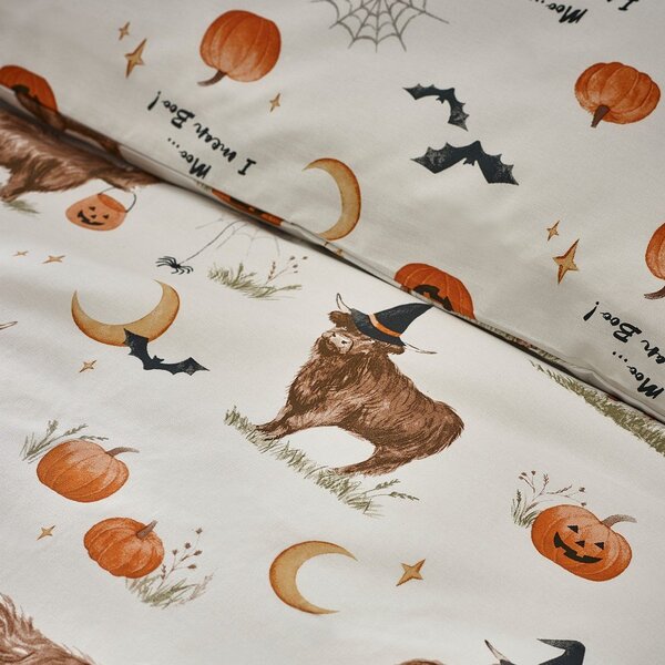 Szarobeżowa pościel jednoosobowa 135x200 cm Halloween Highland Cow – Catherine Lansfield