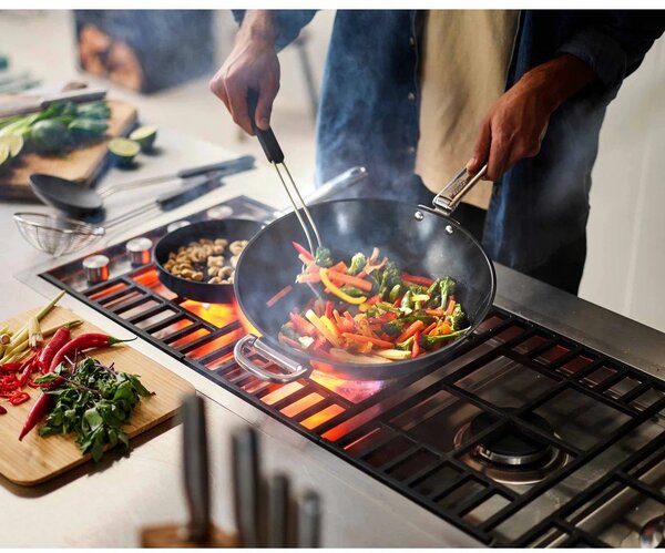 Patelnia wok ø 33 cm Space Non-Stick – Joseph Joseph