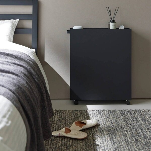 Czarny metalowy regał na kółkach 59x70x16 cm Tower – YAMAZAKI