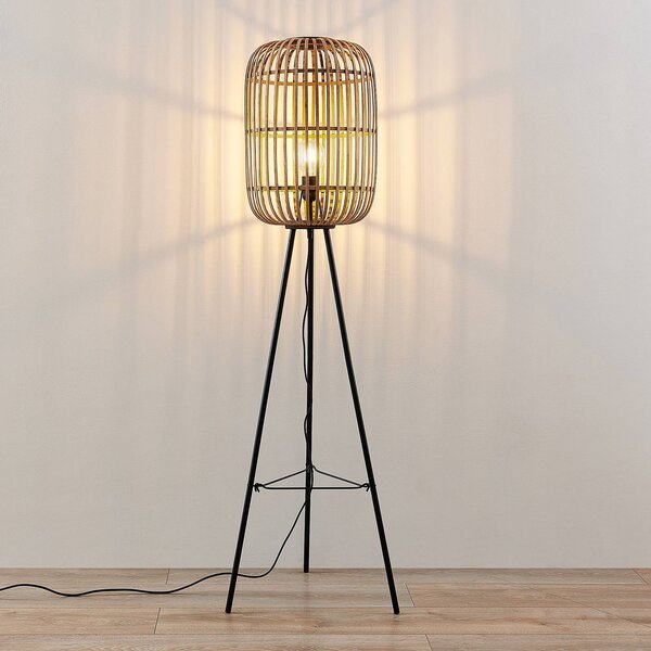 Lampa stojąca Canyana Lindby, jasne drewno, salon / jadalnia, drewno, dworkowy / rustykalny